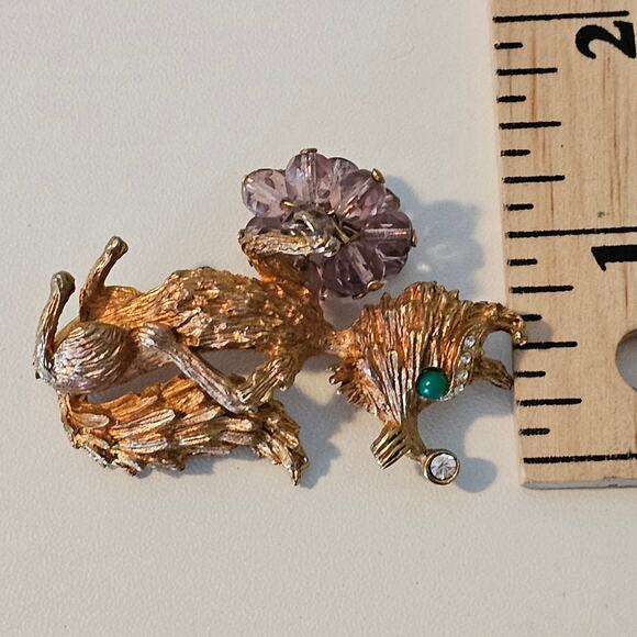 Vintage Hobco Gold Fox Brooch holding Beaded Grapes with Rhinestone Details - Picture 7 of 7